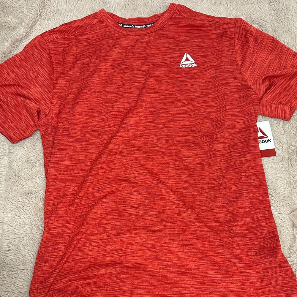 Men’s medium Reebok Shirt - Picture 1 of 1